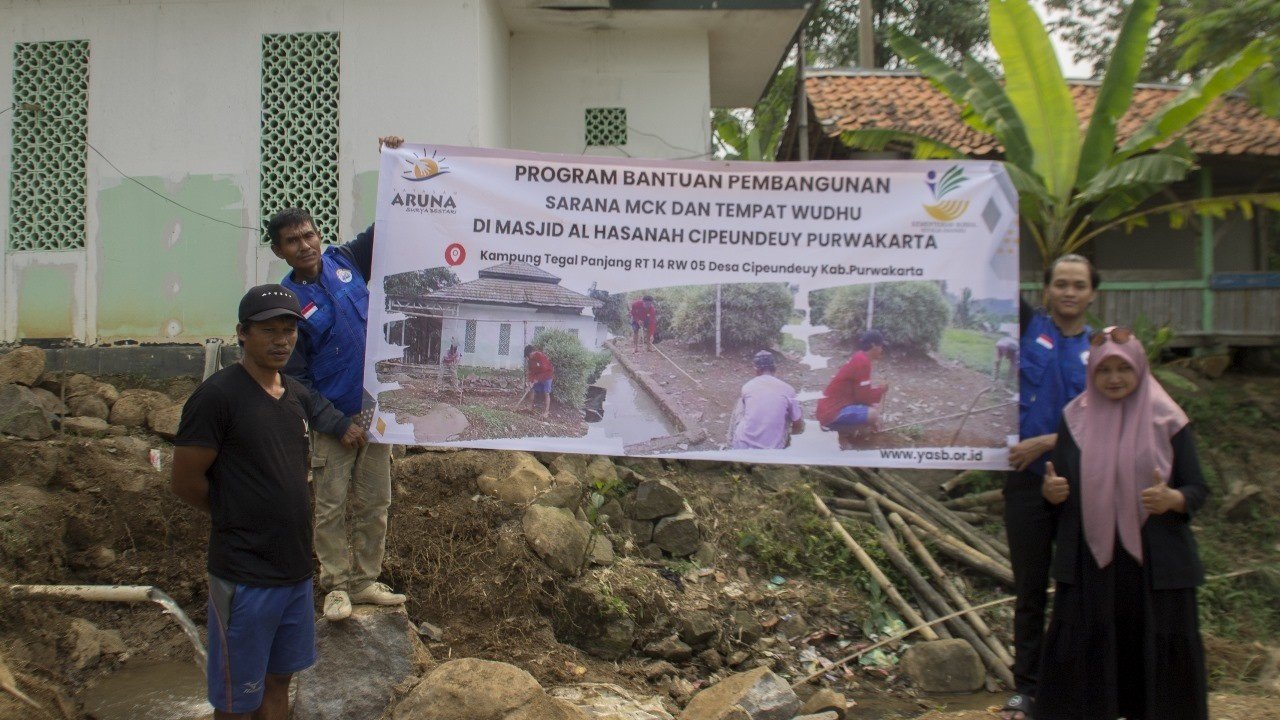 Program Wakaf Pembangunan Tempat Wudhu dan MCK Masjid Jami Al Hasannah Di Kampung Tegal Panjang Desa Cipeundeuy Kec. Bojong Kab. Purwakarta